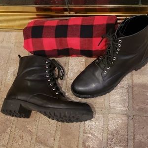 Black leather combat boot- BP Remi Zip